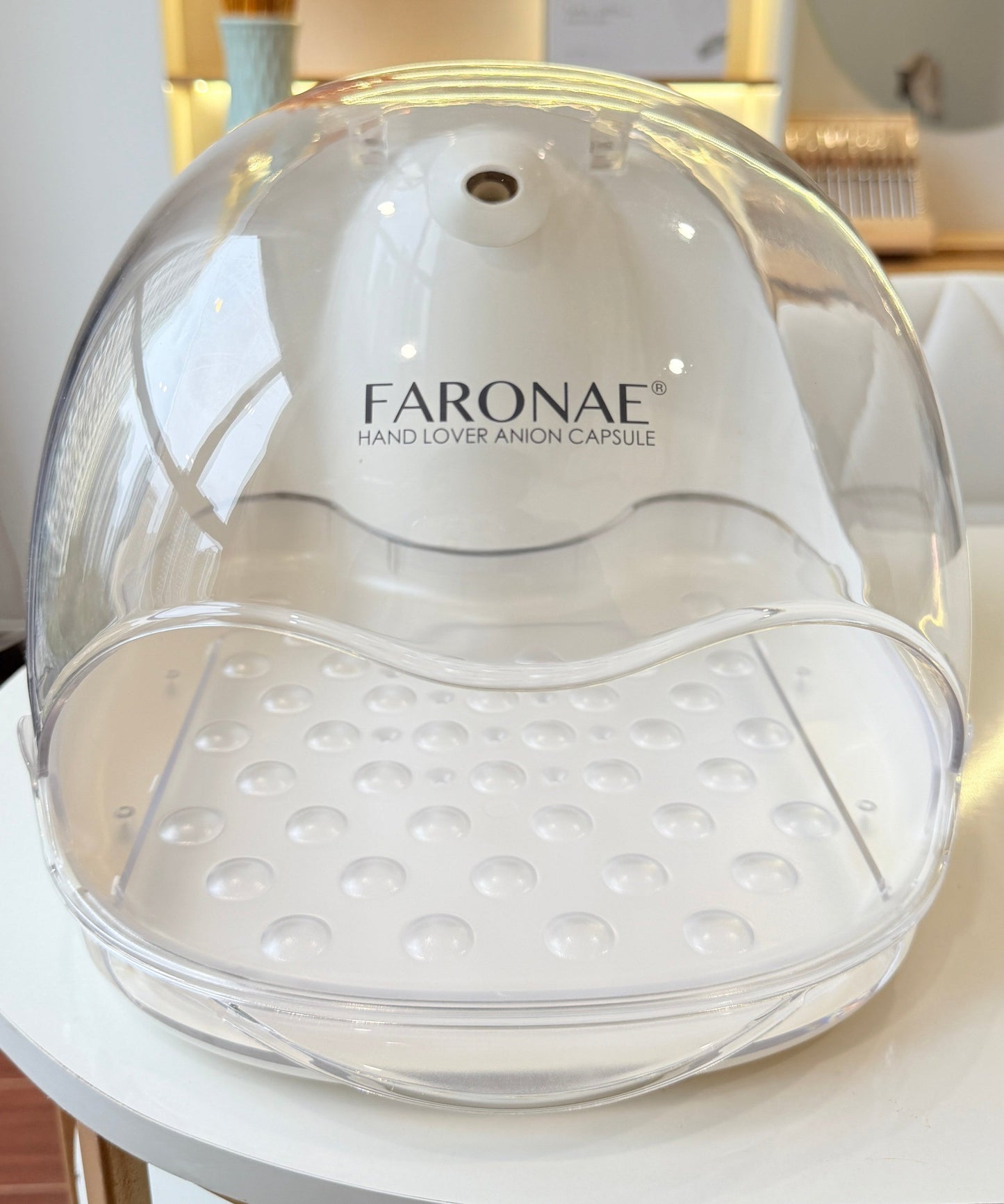 A. Cabina de Spa Inteligente FARONAE – Exclusividad y Tecnología para el Cuidado Perfecto