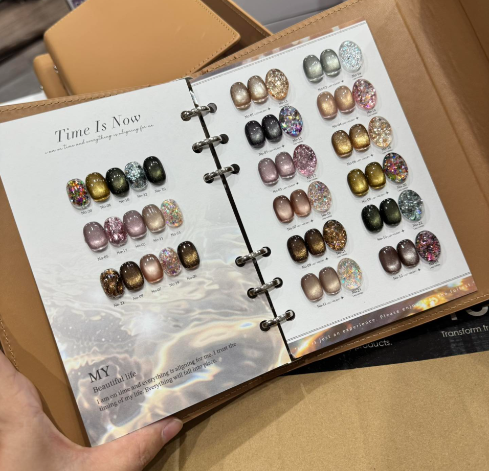 C. Set de 24 Esmaltes en Gel Premium – Sin HEMA ni TPO